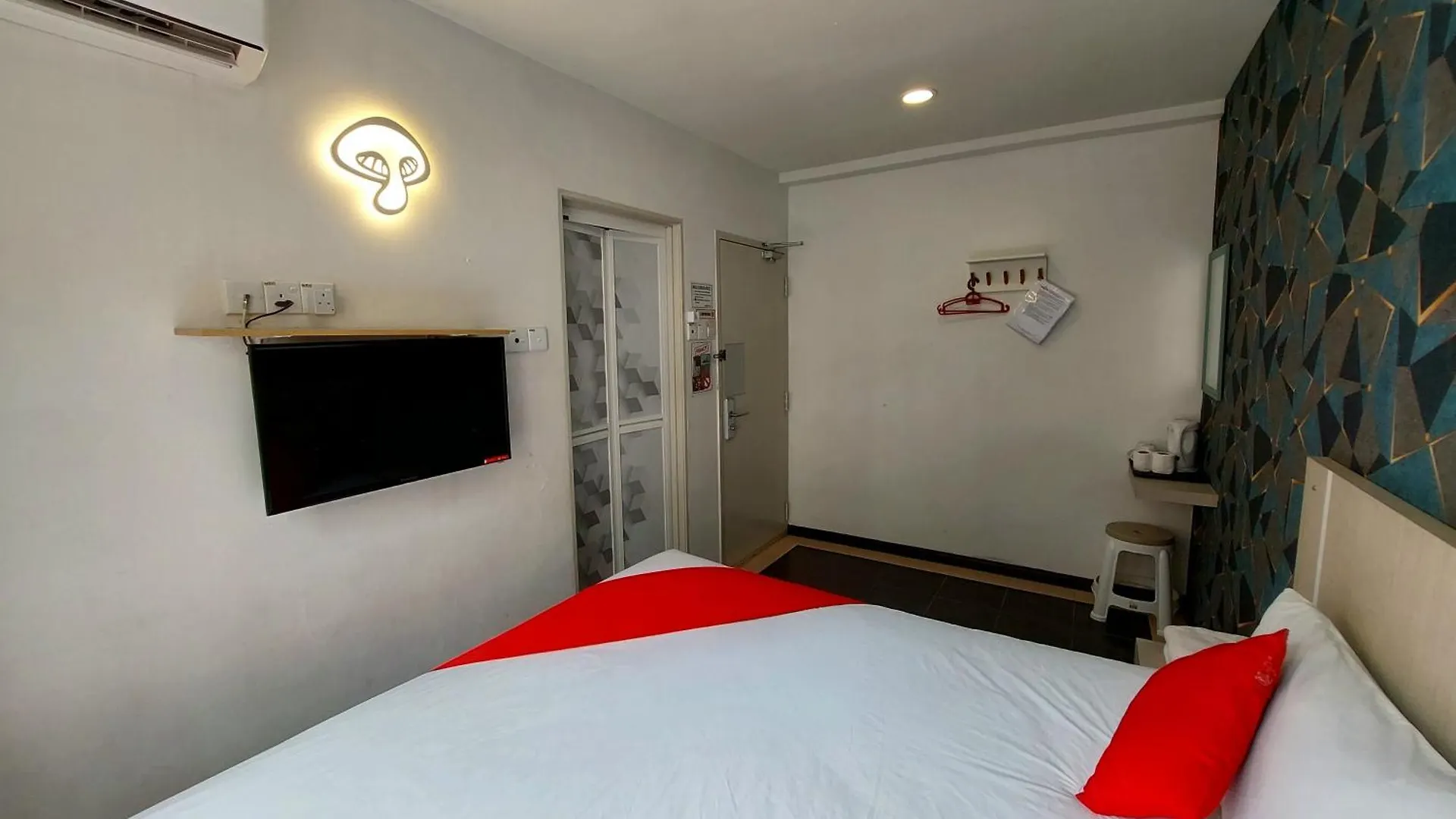 Good2Stay Budget Hotel L Lift L Coway Water L Wifi6 L Laundromat Melaka 2*,  Malezja