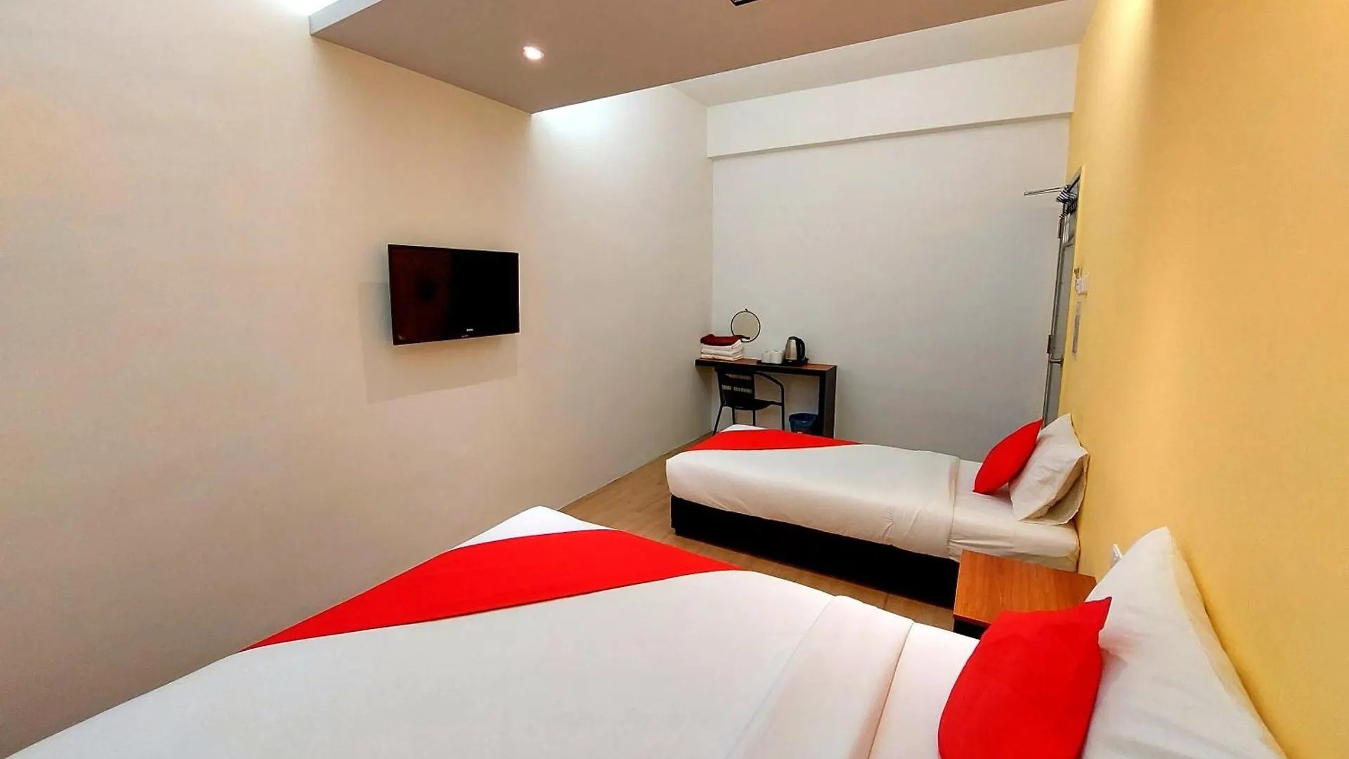 Good2Stay Budget Hotel L Lift L Coway Water L Wifi6 L Laundromat Malacca 2*,